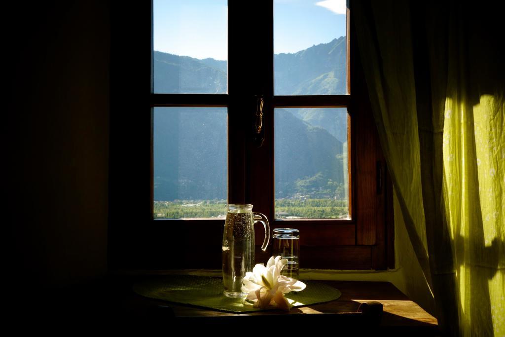 Bed & Breakfast Uvablu Trontano Bagian luar foto