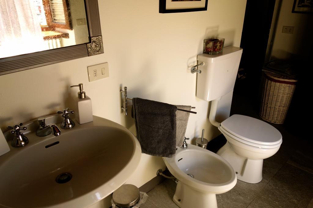 Bed & Breakfast Uvablu Trontano Bagian luar foto